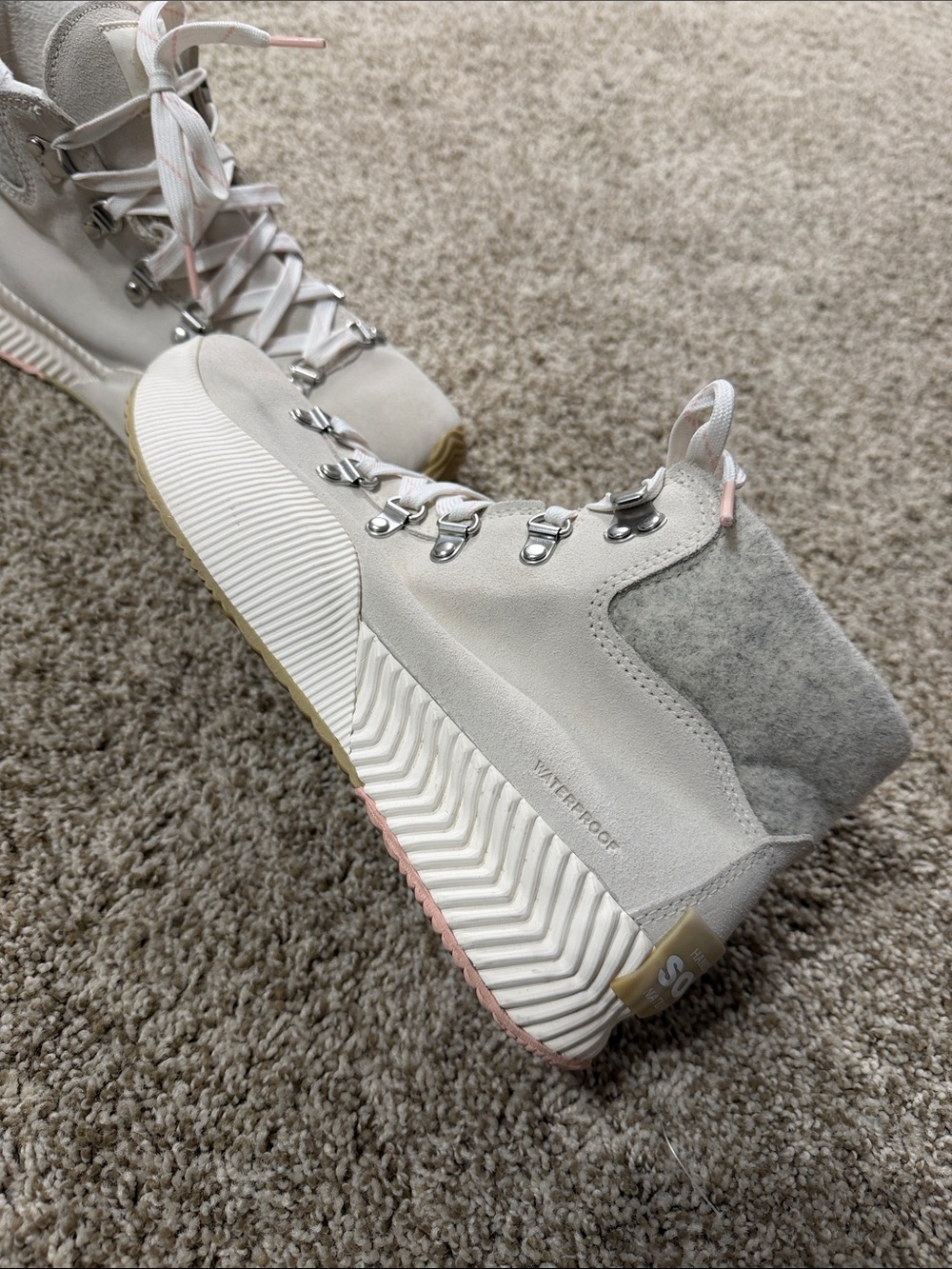 Sorel Women's Off-White and Light Gray Lace-Up Waterproof Boots - Picture 4 of 8